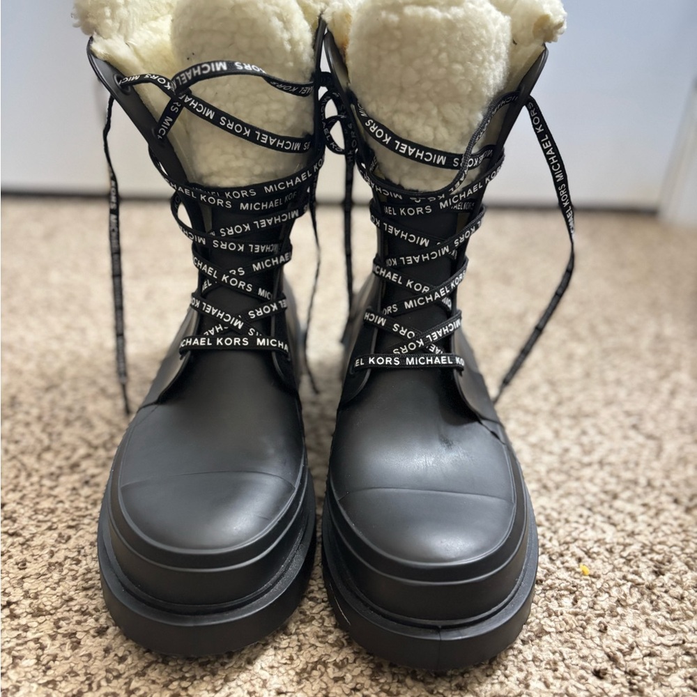 Michael Kors Montaigne Rain Boots - Picture 4 of 4